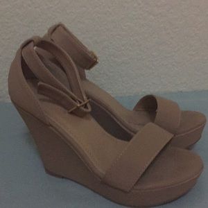 Nude wedged heels